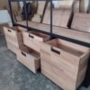 Estantería industrial de herrería y madera a medida fabricada en Bariloche.