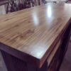 Mesa de comedor de hierro y madera estilo industrial en Bariloche