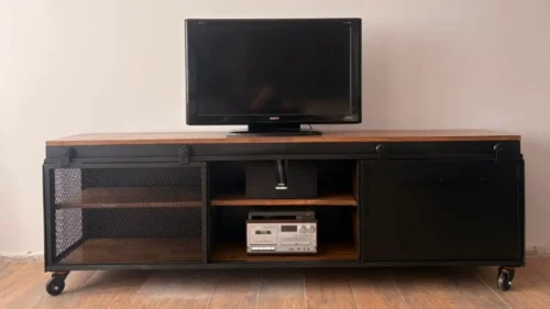 Rack de TV industrial de herrería y madera a medida fabricado en Bariloche.